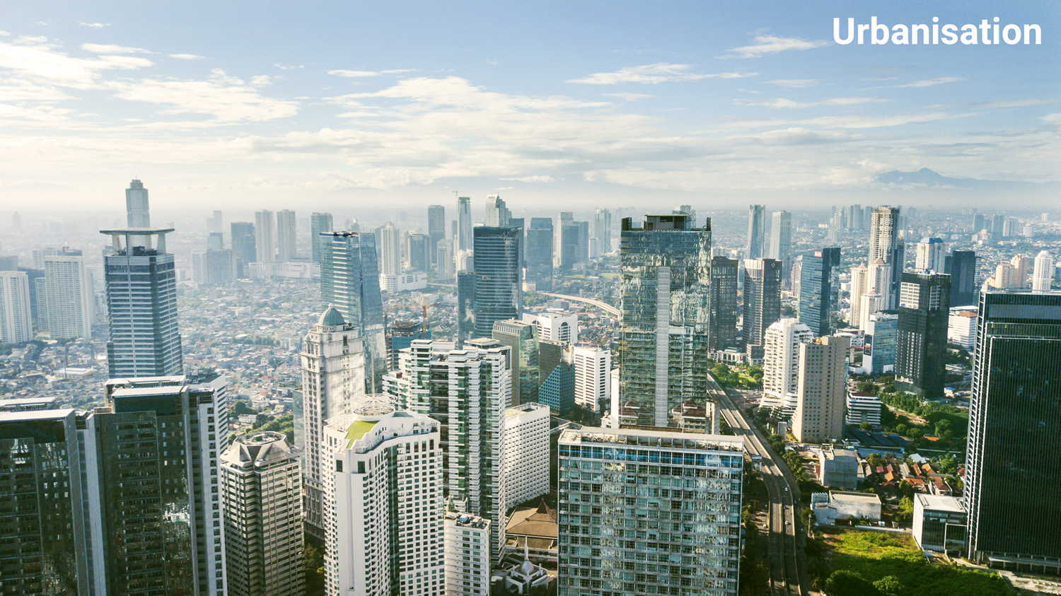 More and more people live in cities. Urban food production is gaining in importance. (Picture: Adobe Stock)